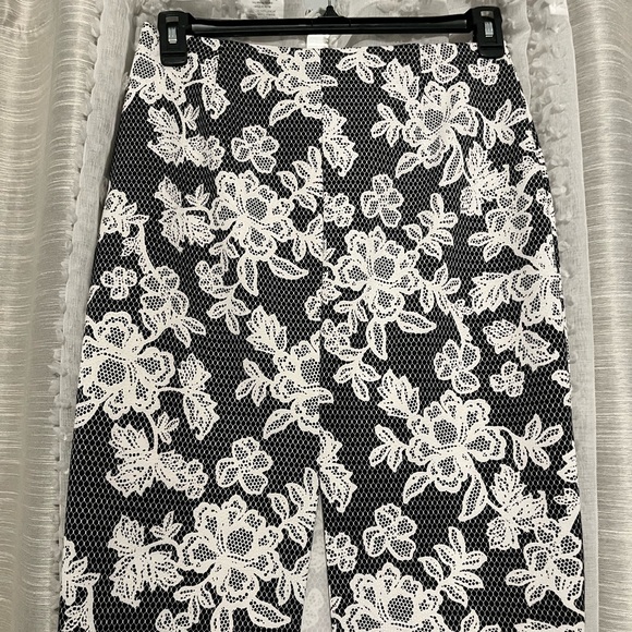 NYCC black & white mid length pencil skirt - Picture 2 of 5